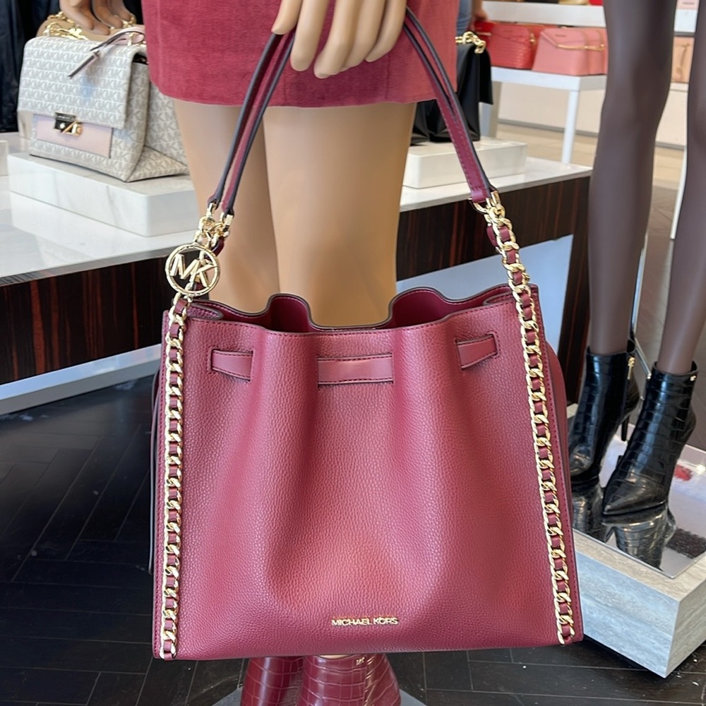 MICHAEL KORS
Mina Large Chain Shoulder Tote Bag
Dark Cherry 
NWT - Picture 5 of 16